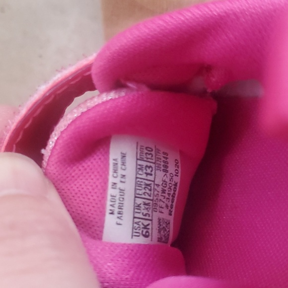 Lot of 4 Toddler girl's size 6 shoes - Picture 6 of 11